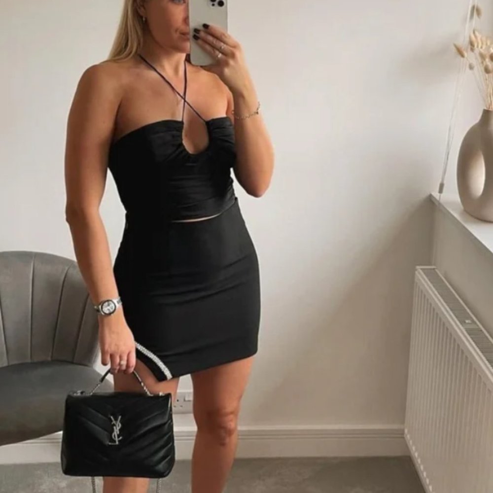Zara Black Cropped Halter Top XL